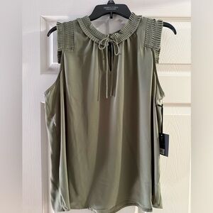 Simply Vera Vera Wang Sage Green Sleeveless Blouse